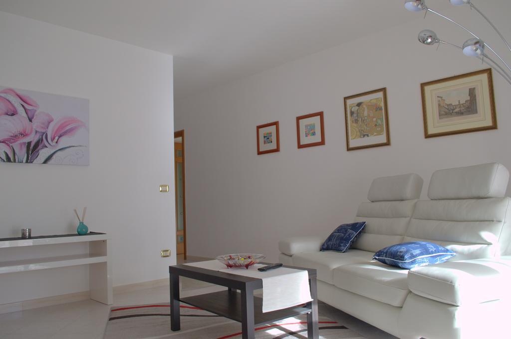 Casa Vacanze La Rocca Apartment Matera Phòng bức ảnh